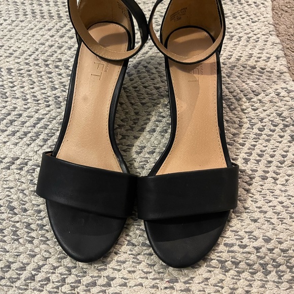 Loft - Picture 2 of 7